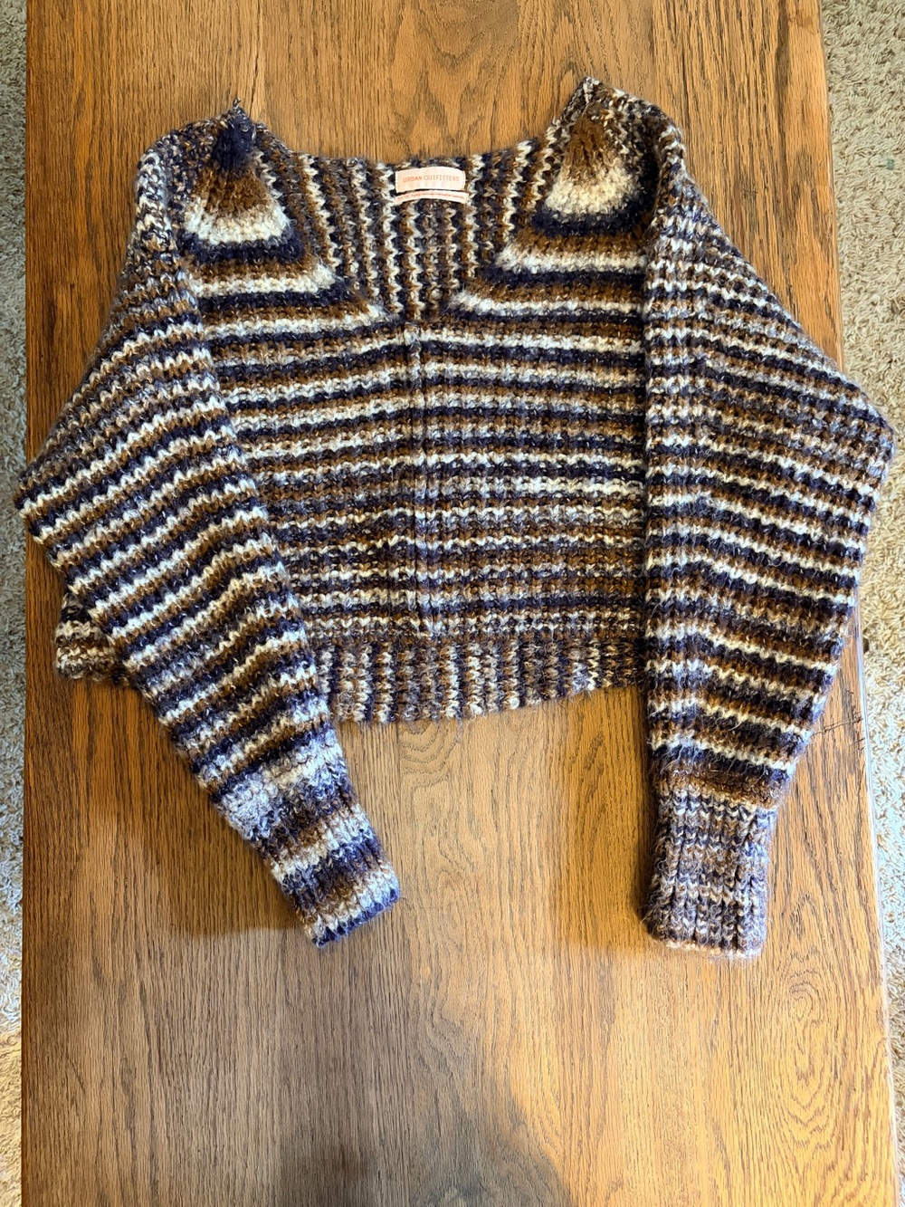 Women’s Striped Cropped V-Neck Urban Outfitters Sweater sz XS